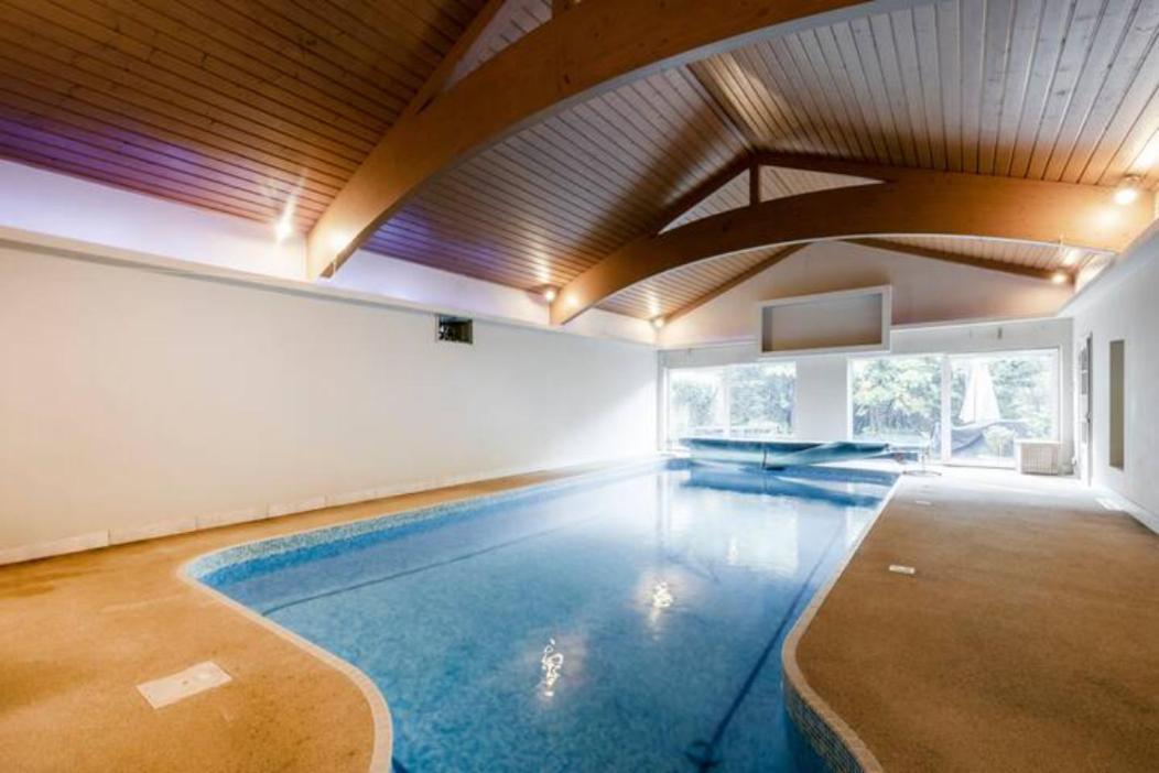 Coach House Villa Woking Exterior foto